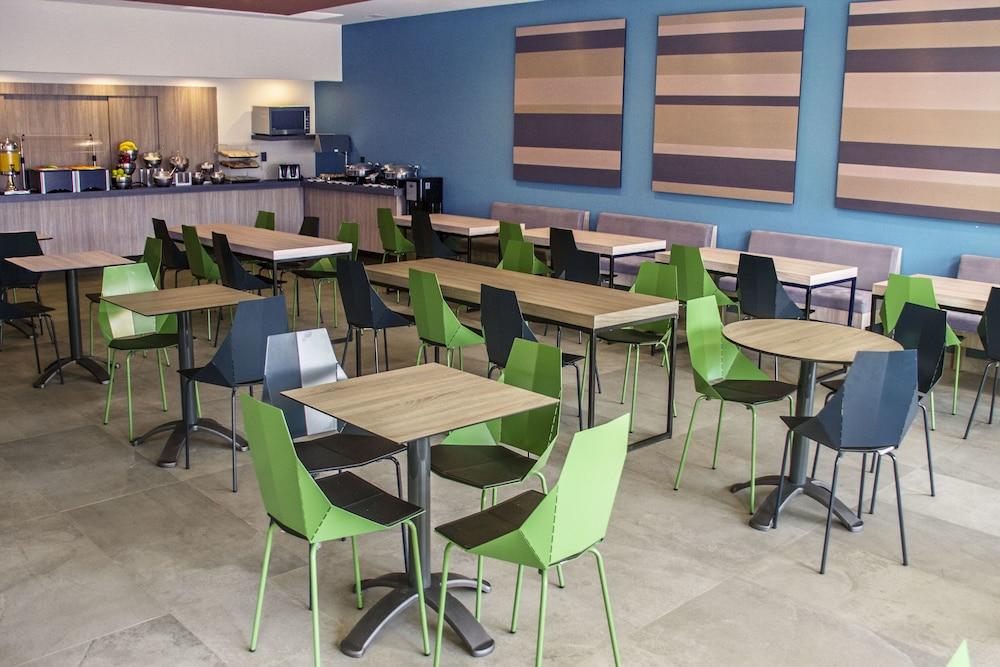 城市普拉斯蒙特雷画廊酒店 外观 照片