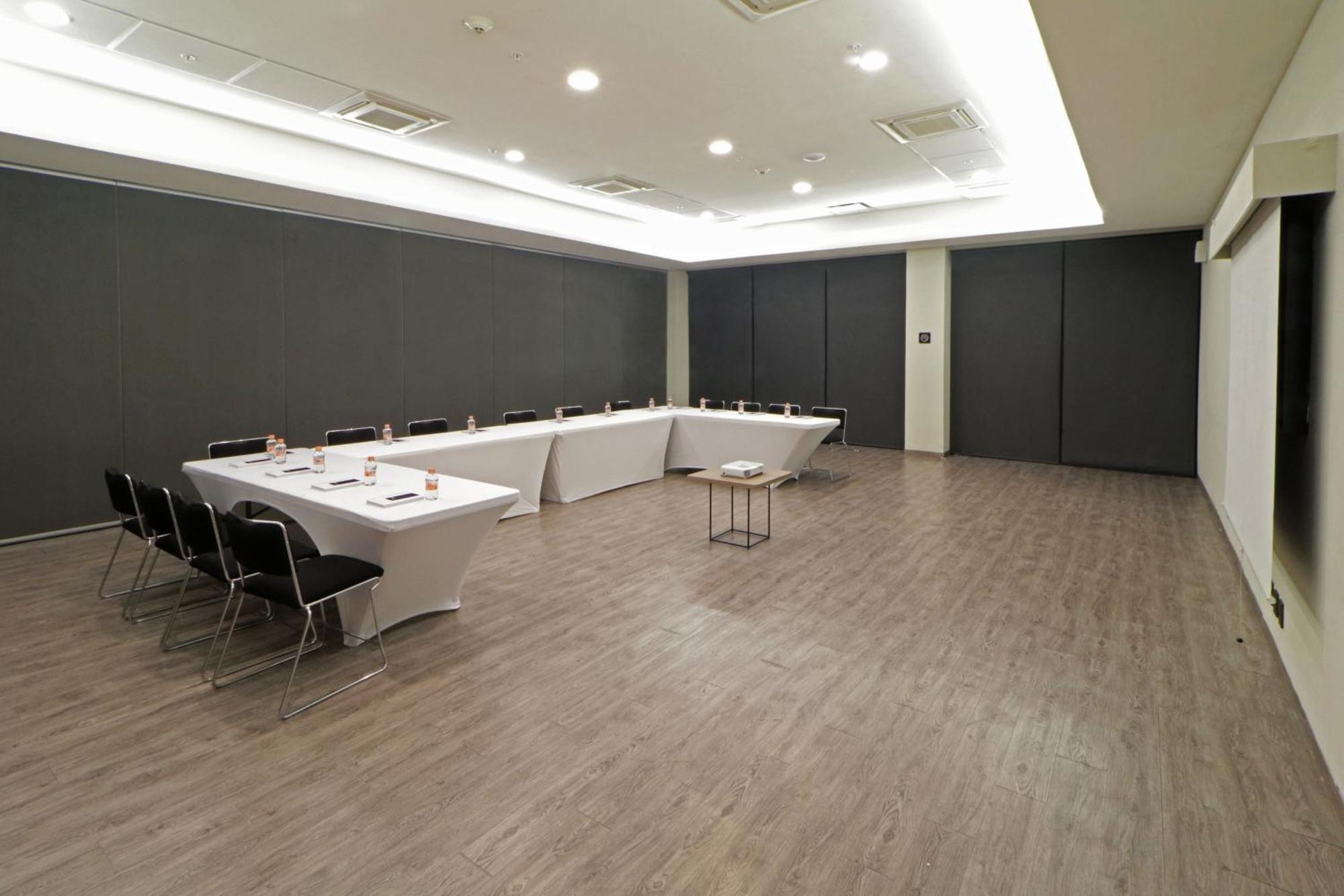 城市普拉斯蒙特雷画廊酒店 外观 照片